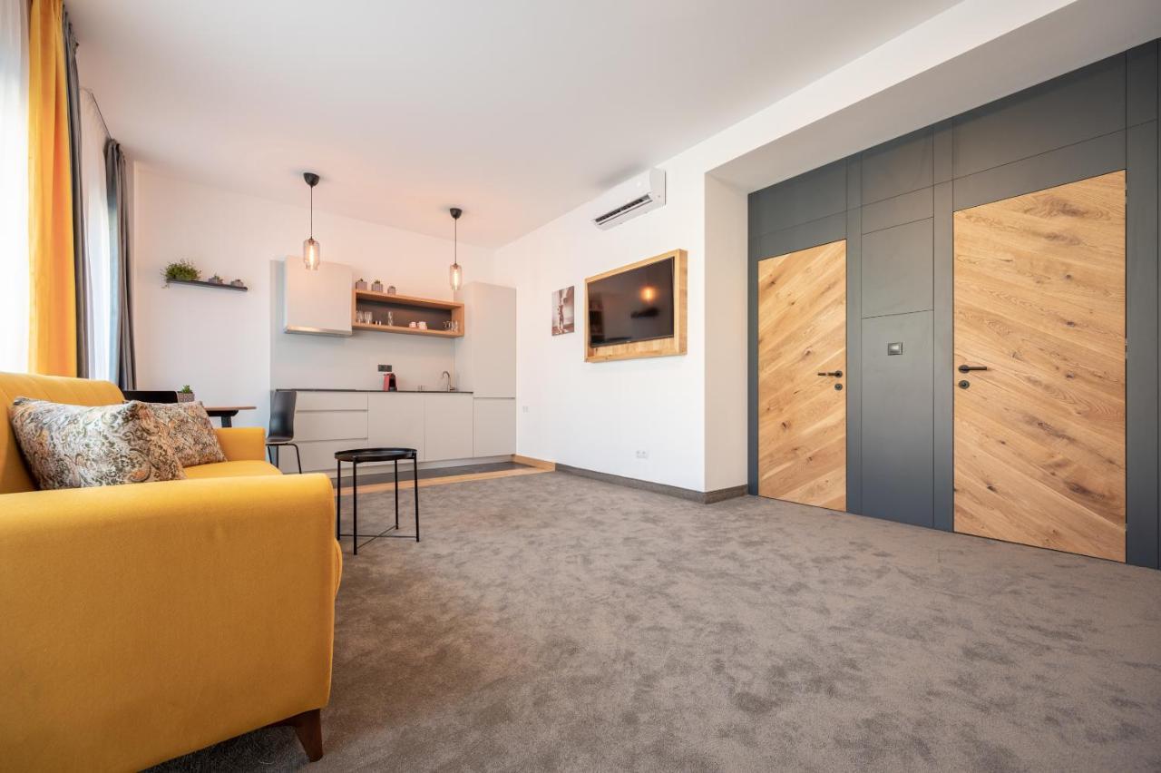Calvin Apart otel Oradea Dış mekan fotoğraf
