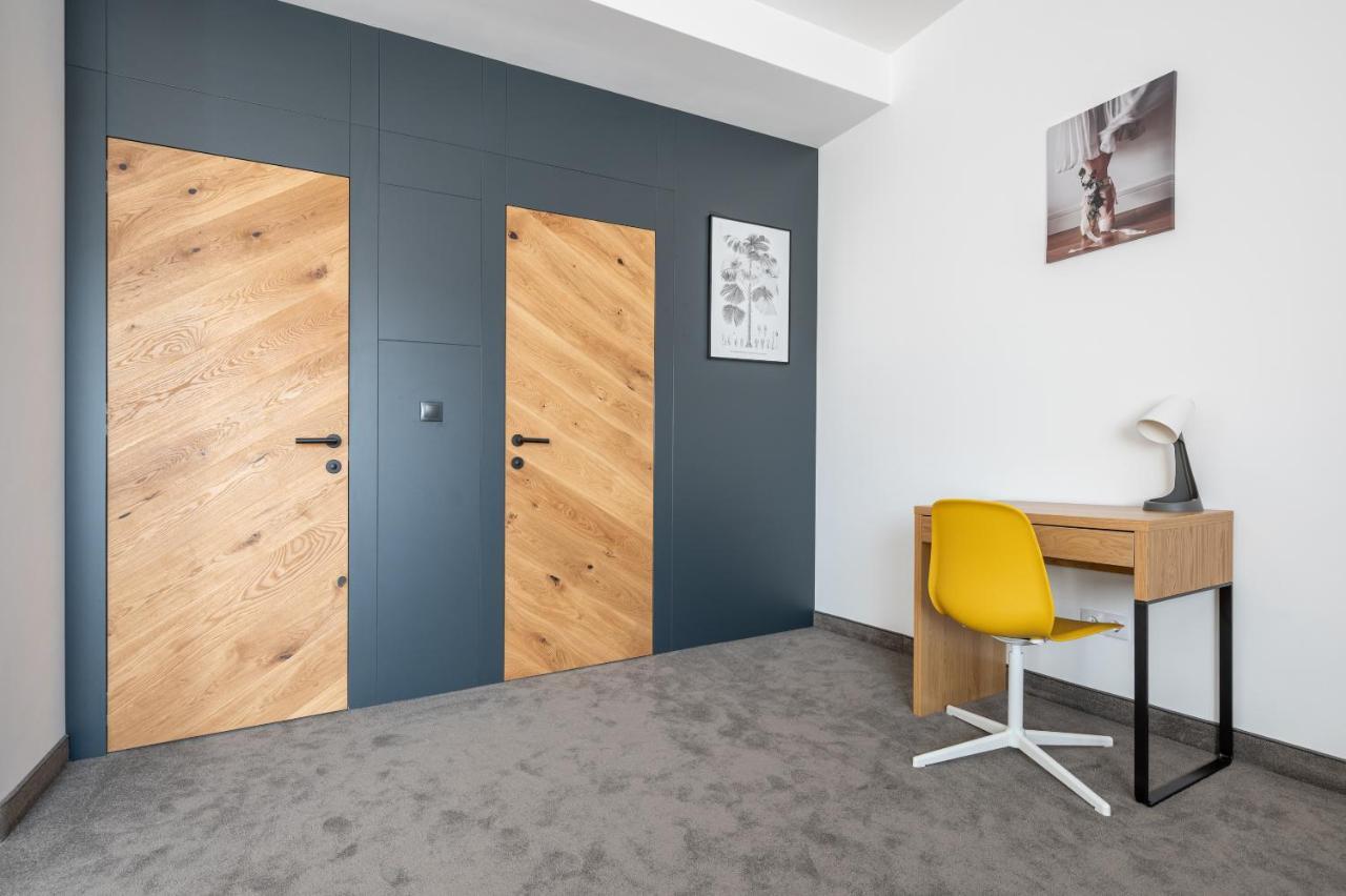 Calvin Apart otel Oradea Dış mekan fotoğraf