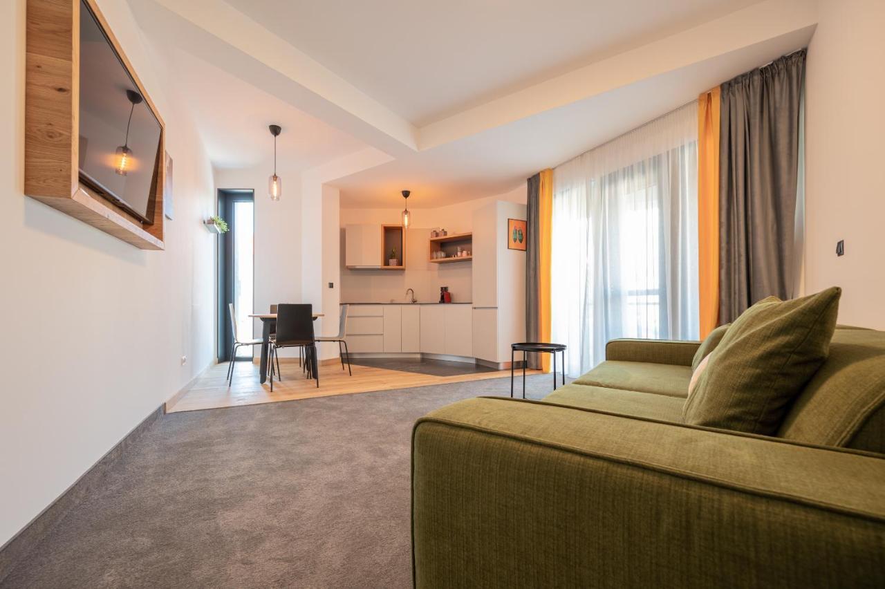 Calvin Apart otel Oradea Dış mekan fotoğraf